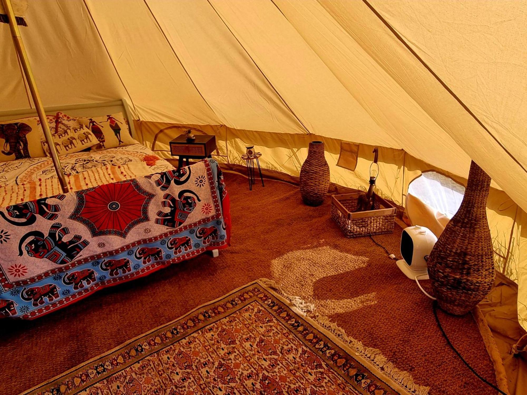 Secret Garden Glamping African Themed Tent Newark upon Trent Extérieur photo