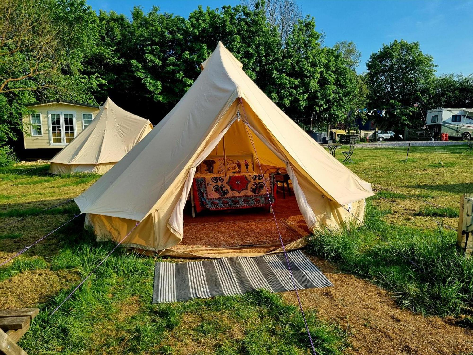 Secret Garden Glamping African Themed Tent Newark upon Trent Extérieur photo